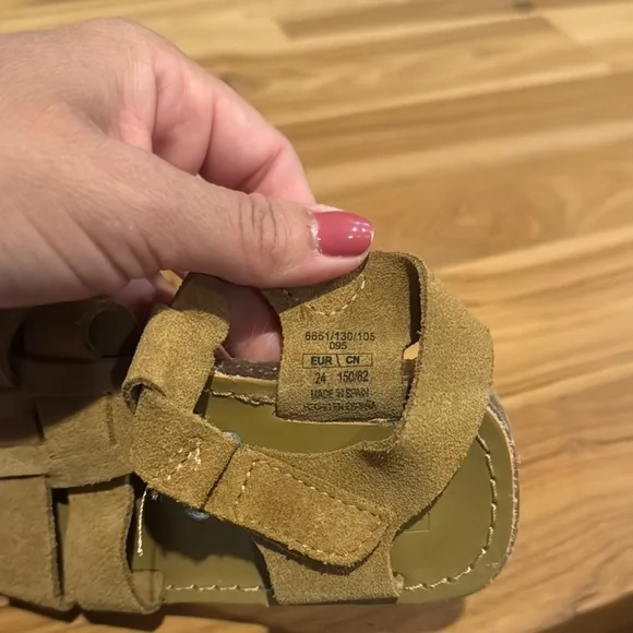 Kids Tan Sandals - Picture 5 of 6